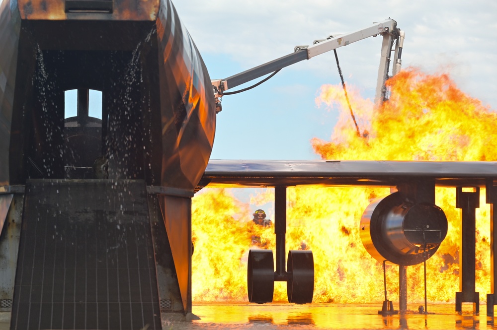 155th Civil Engineering Airmen Practice Combat Skills