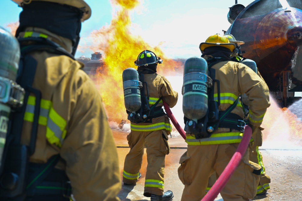 155th Civil Engineering Airmen Practice Combat Skills