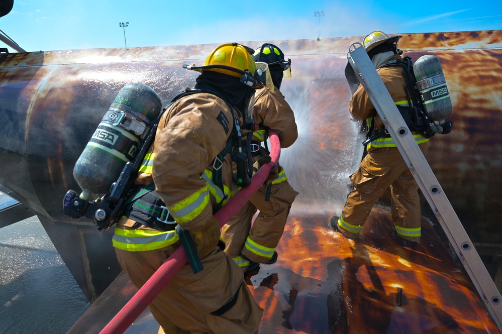 155th Civil Engineering Airmen Practice Combat Skills