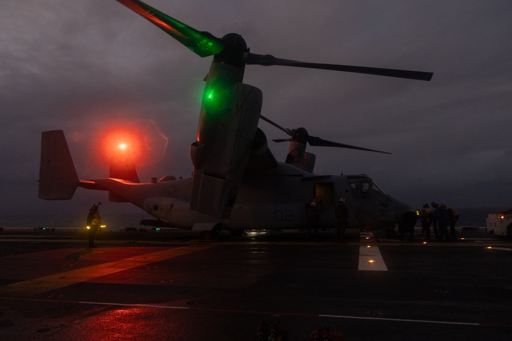 31st MEU | USS America conducts rapid flight operations