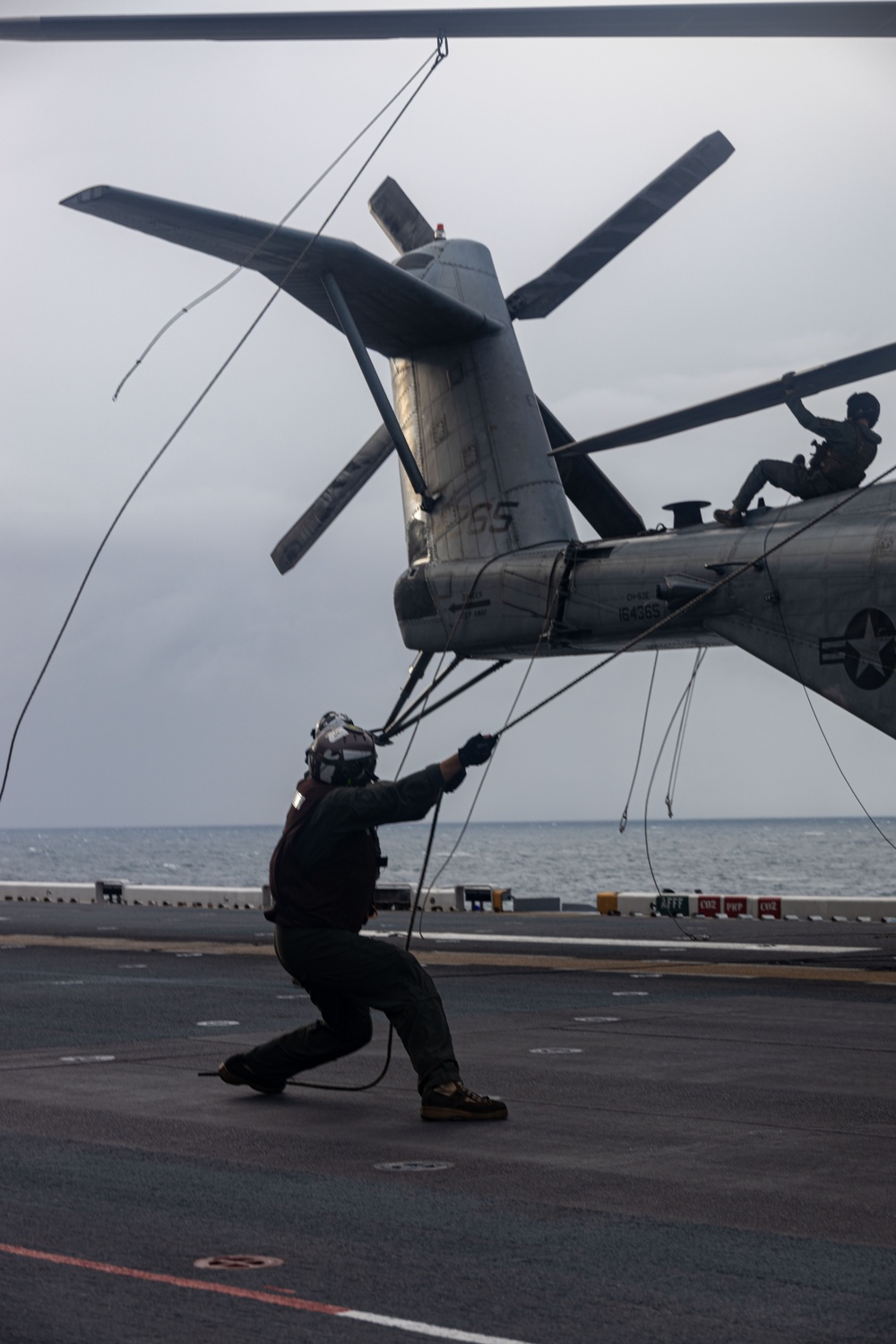 31st MEU | USS America conducts rapid flight operations