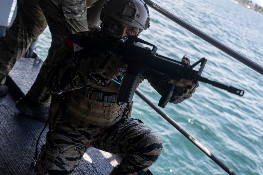 NSW, NAVSOU rehearse maritime tactics
