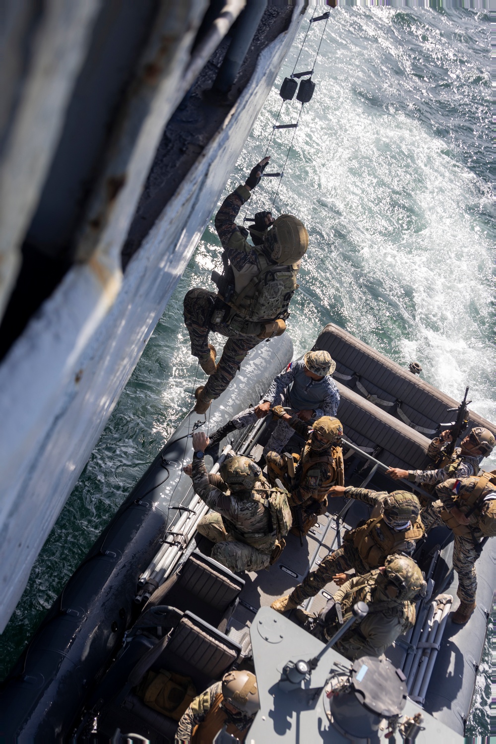 NSW, NAVSOU rehearse maritime tactics