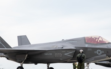 VMFA-214 F-35s take flight at Misawa Air Base