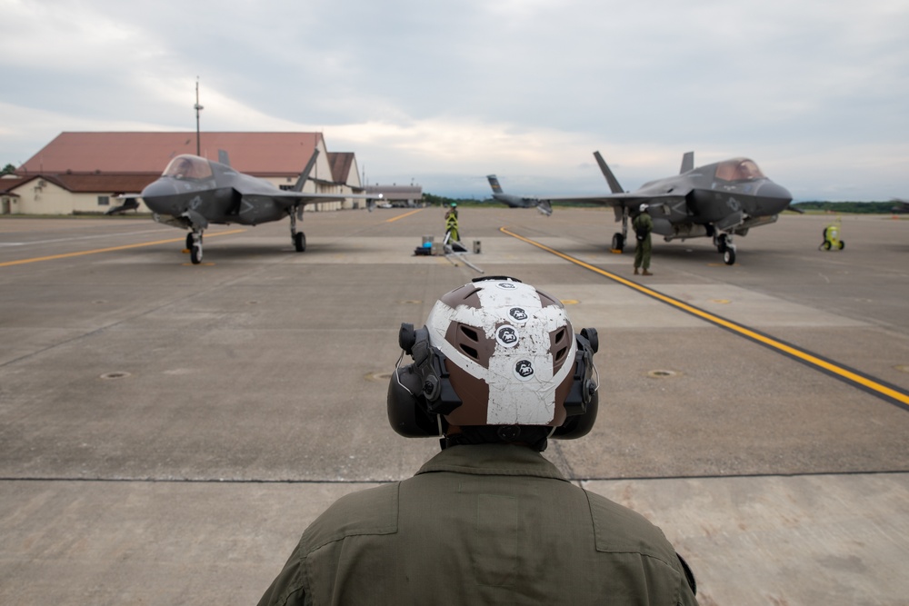 VMFA-214 F-35s take flight at Misawa Air Base