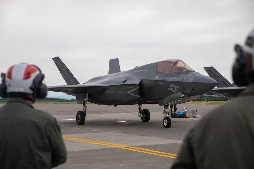 VMFA-214 F-35s take flight at Misawa Air Base