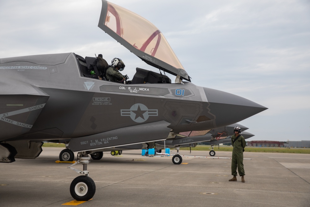 VMFA-214 F-35s take flight at Misawa Air Base
