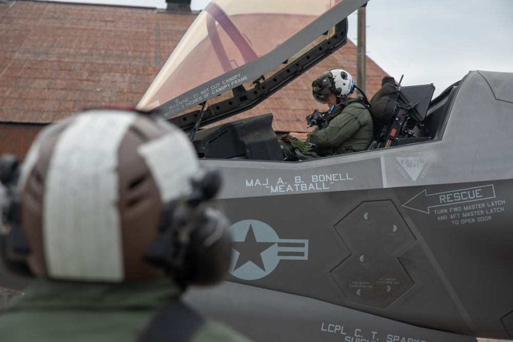 VMFA-214 F-35s take flight at Misawa Air Base