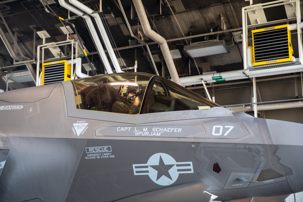VMFA-214 Misawa DFT Hot Pit Refueling