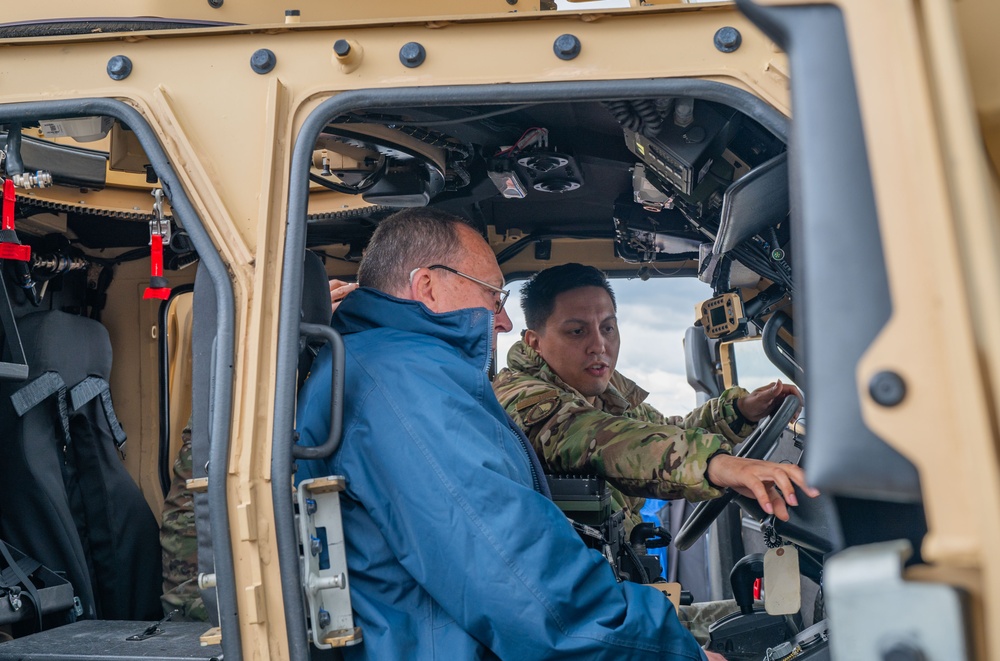 U.S, UK vets visit RAF Lakenheath