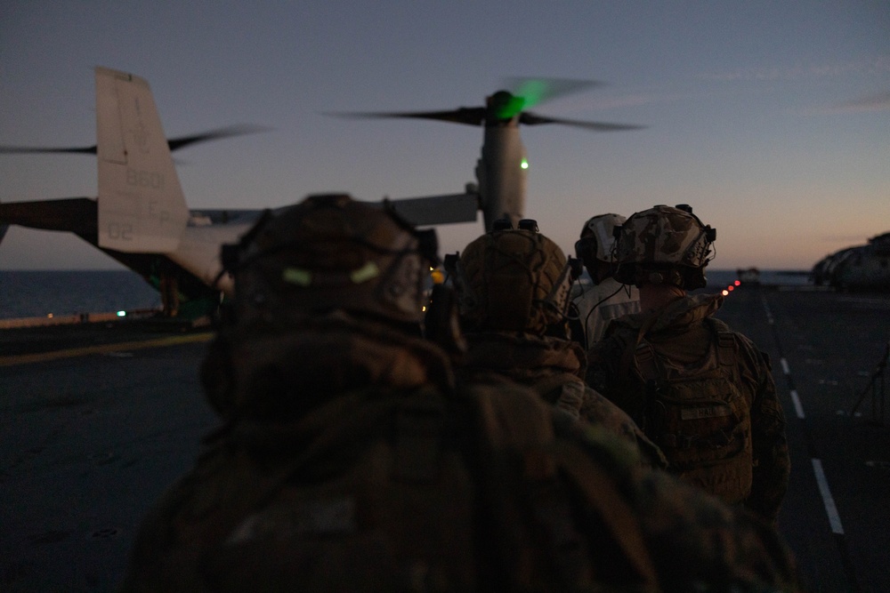 31st MEU | BLT 1/7 conducts night TRAP exercise