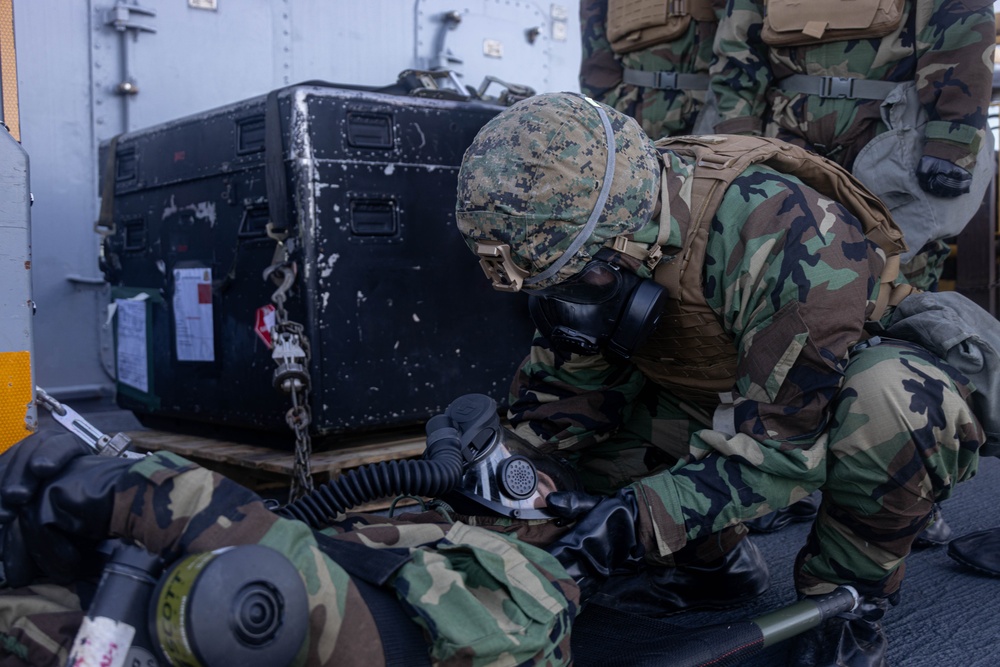 31st MEU | CBRN conducts CRE training