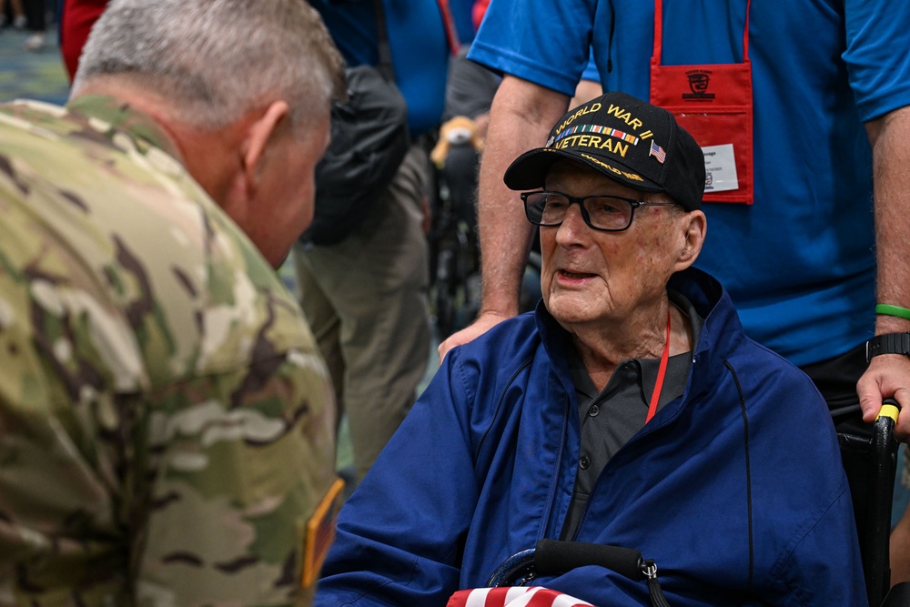 SOCOM members welcome home 75 Veterans during Honor Flight Mission 53