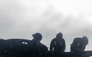 31st MEU | VMM 265 (Rein.) performs aircraft maintenance