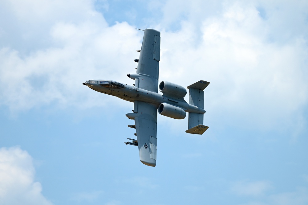 Thunderbolts strike at Poinsett Range