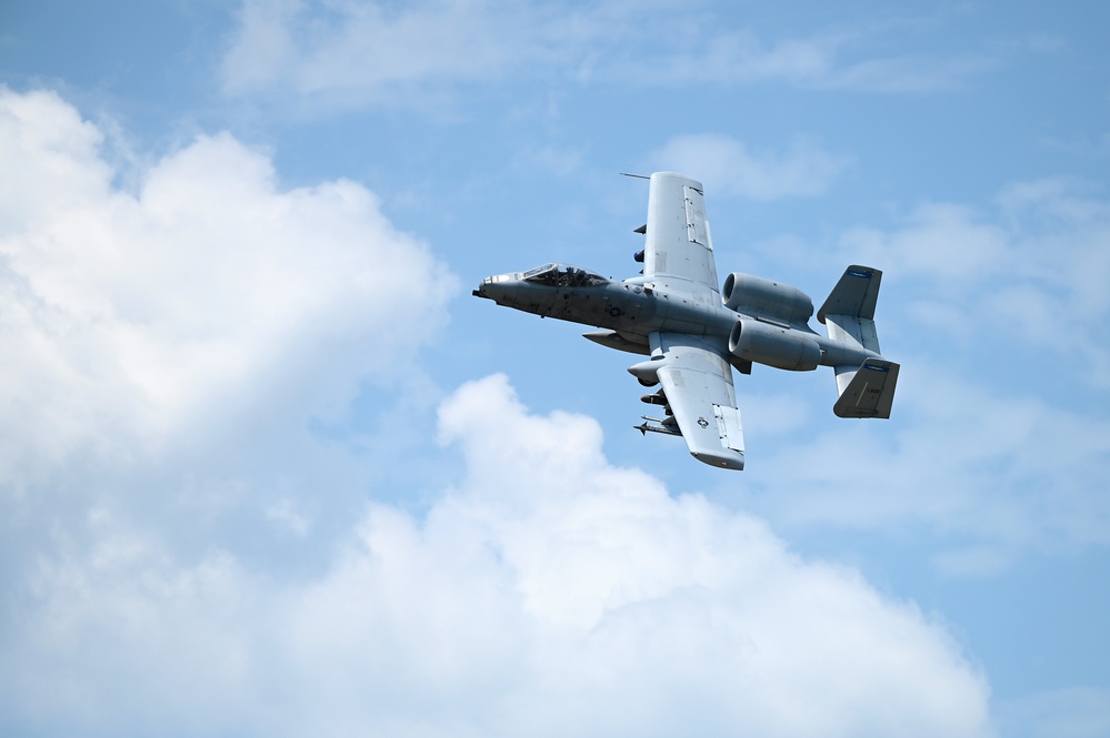Thunderbolts strike at Poinsett Range