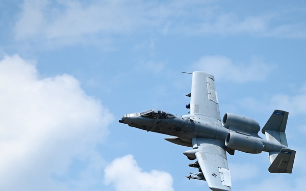 Thunderbolts strike at Poinsett Range