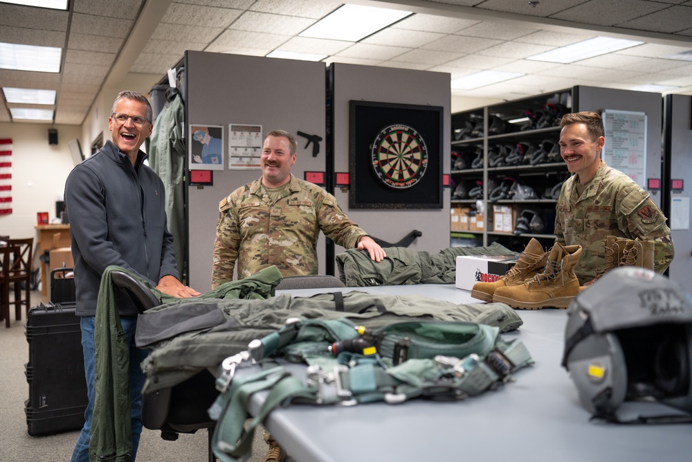 Sioux Falls Civic Leader flies with 114th Fighter Wing