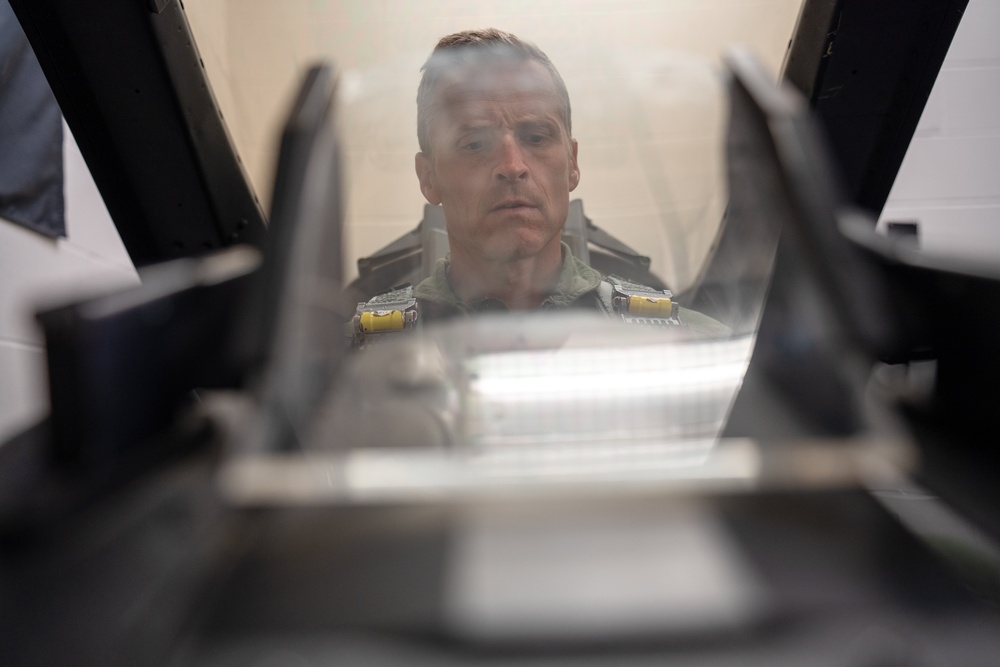 Sioux Falls Civic Leader flies with 114th Fighter Wing