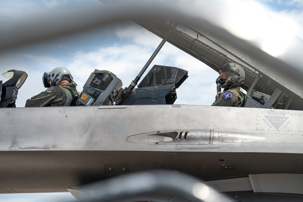 Sioux Falls Civic Leader flies with 114th Fighter Wing