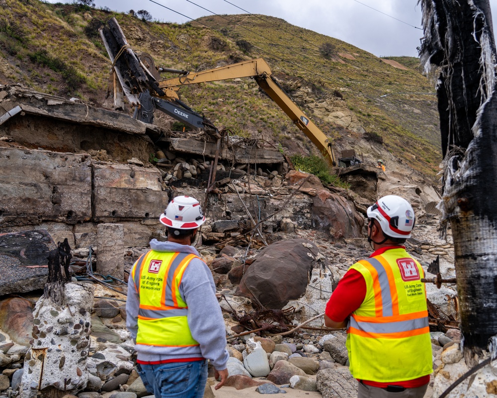 USACE supports Wildfire Debris Removal in Southern California