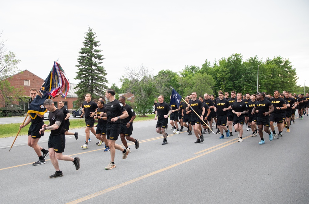 Fort Drum Soldiers Come Together for the Mountain Fest 2025 Division Run