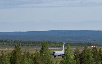 Air Refueling Power of Atlantic Trident 25