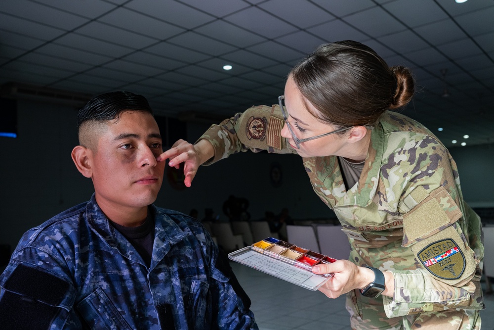 US Air Force, Salvadoran forces train in simulated combat environment during AMISTAD campaign