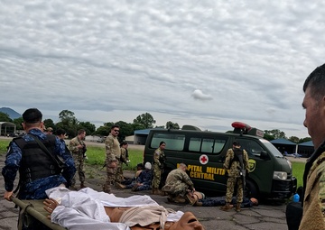 US Air Force, Salvadoran forces train in simulated combat environment during AMISTAD campaign