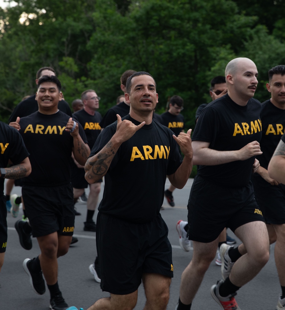 From Peaks to Pavement: 10th Mountain Division (LI) Runs the Extra Mile