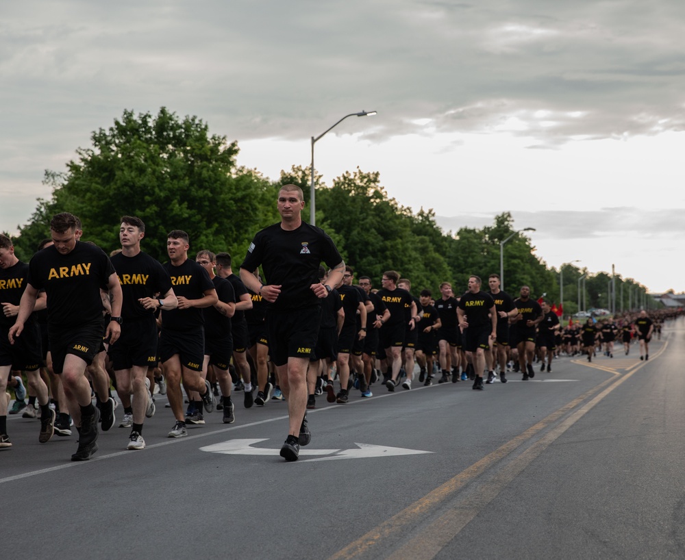 From Peaks to Pavement: 10th Mountain Division (LI) Runs the Extra Mile