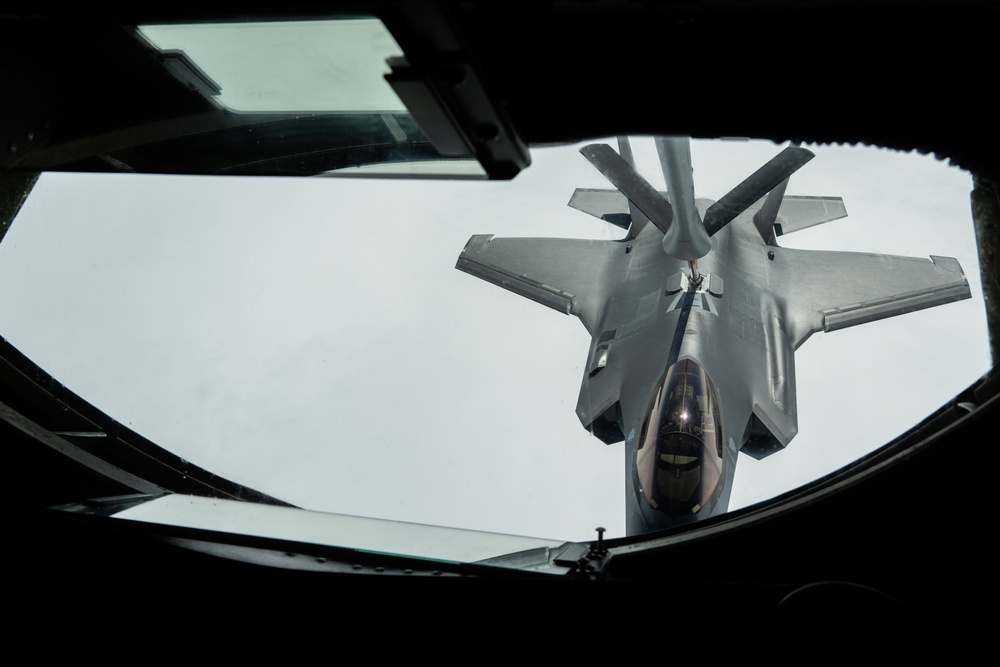 Atlantic Trident 25: 100th ARW refuels 48th FW F-35s, F-15s and French Air and Space Force Rafales