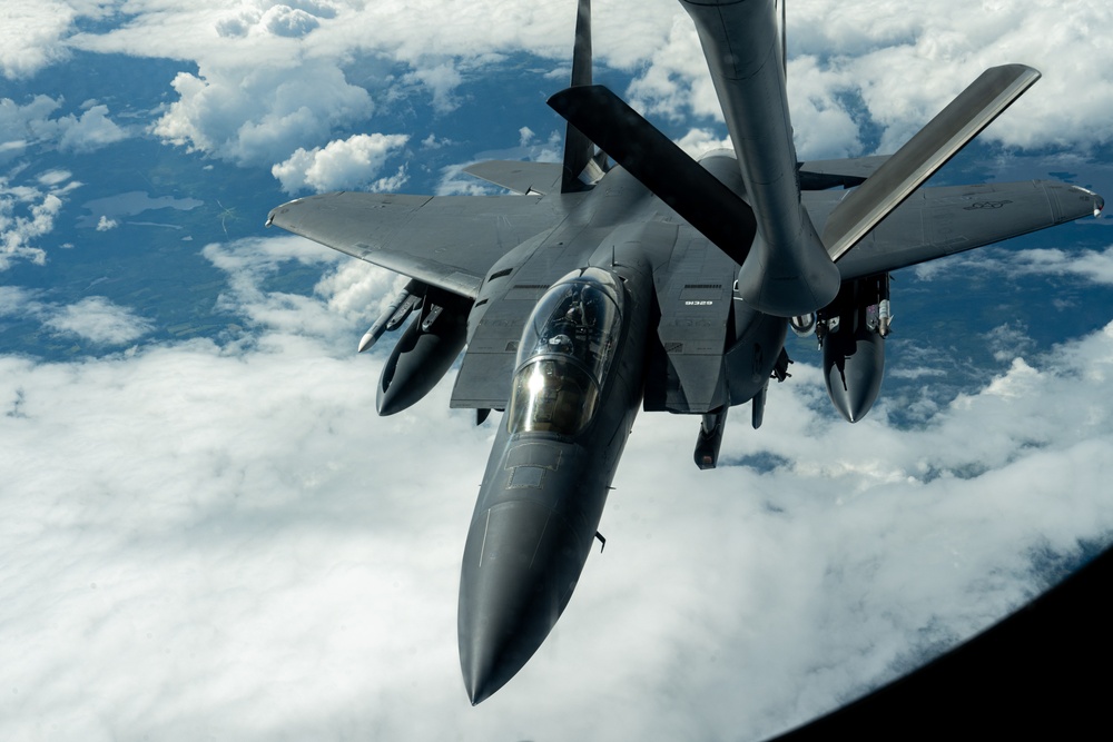 Atlantic Trident 25: 100th ARW refuels 48th FW F-35s, F-15s and French Air and Space Force Rafales