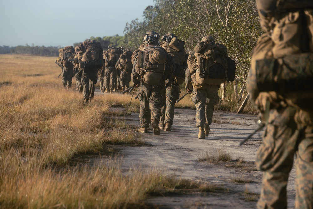 31st MEU | Animal Co. BLT 1/7 conducts simulated Helo Raid