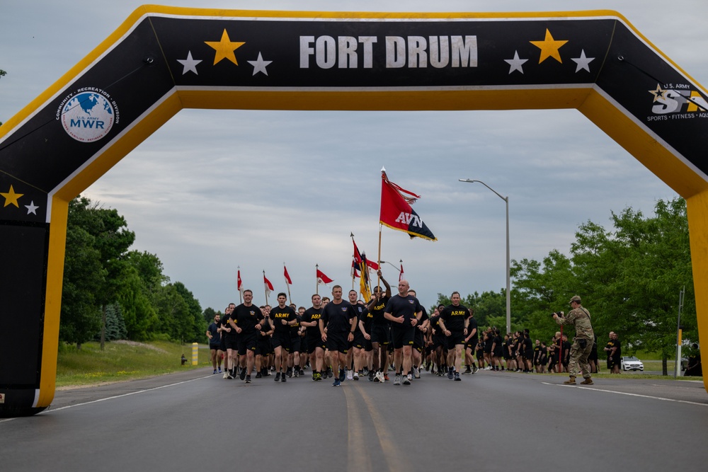No Mountain Too High: 10th Mountain Division (LI) Soldiers Run for Glory
