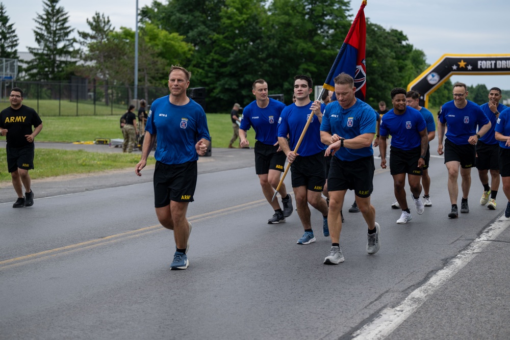 No Mountain Too High: 10th Mountain Division (LI) Soldiers Run for Glory