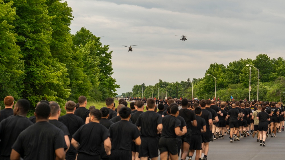 10th Mountain Soldiers Power Through Annual Division Run