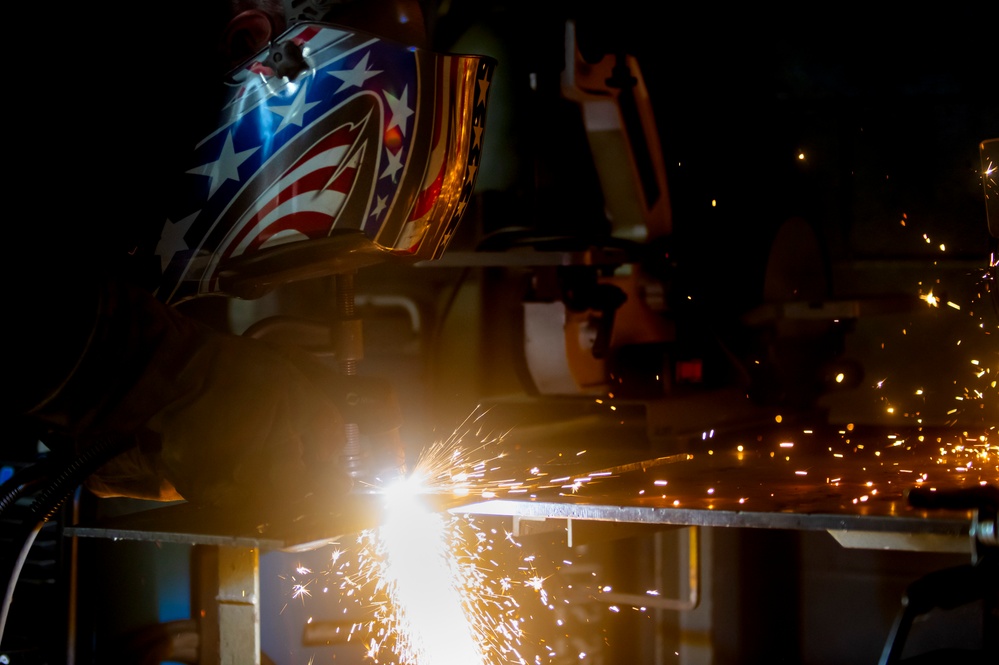 Metals tech practices plasma cutting