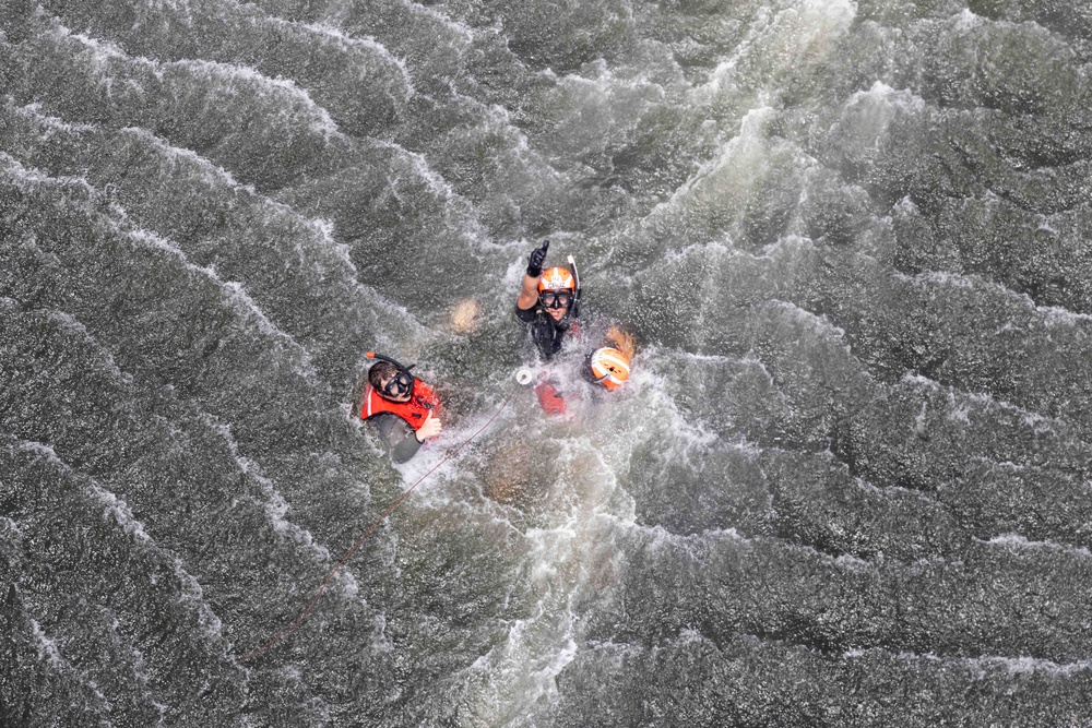 SAR Key West Conducts Jump and Hoist Evolutions with Naval Aviation Rescue Swimmer School