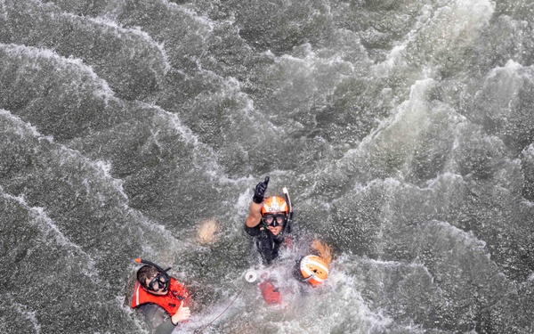 SAR Key West Conducts Jump and Hoist Evolutions with Naval Aviation Rescue Swimmer School