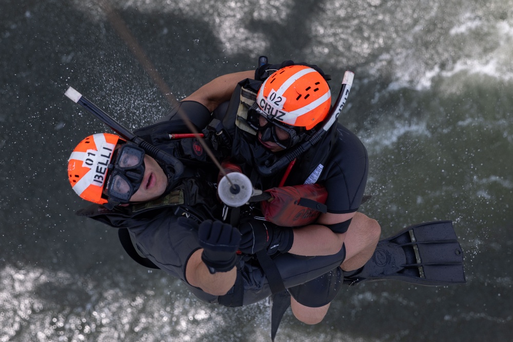 SAR Key West Conducts Jump and Hoist Evolutions with Naval Aviation Rescue Swimmer School