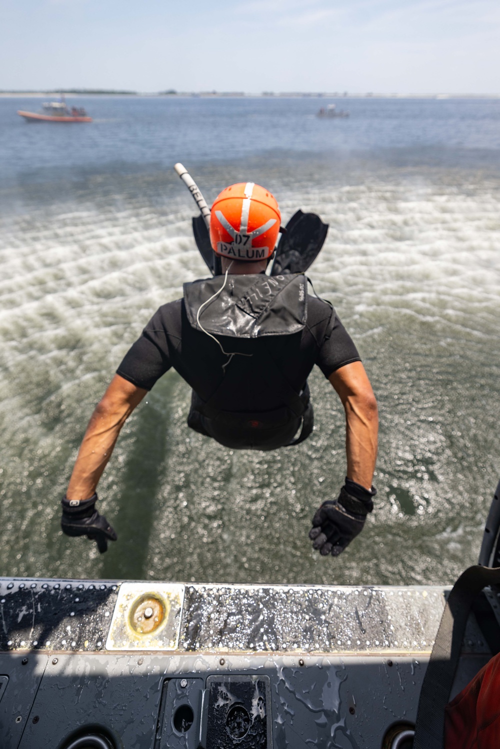 SAR Key West Conducts Jump and Hoist Evolutions with Naval Aviation Rescue Swimmer School