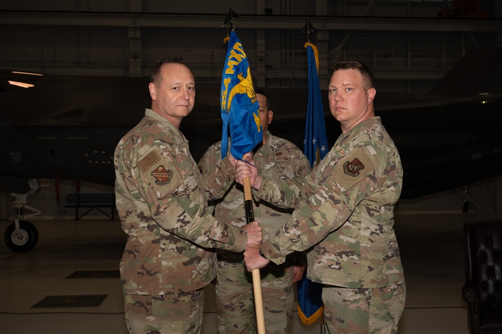 354th MUNS Change of Command