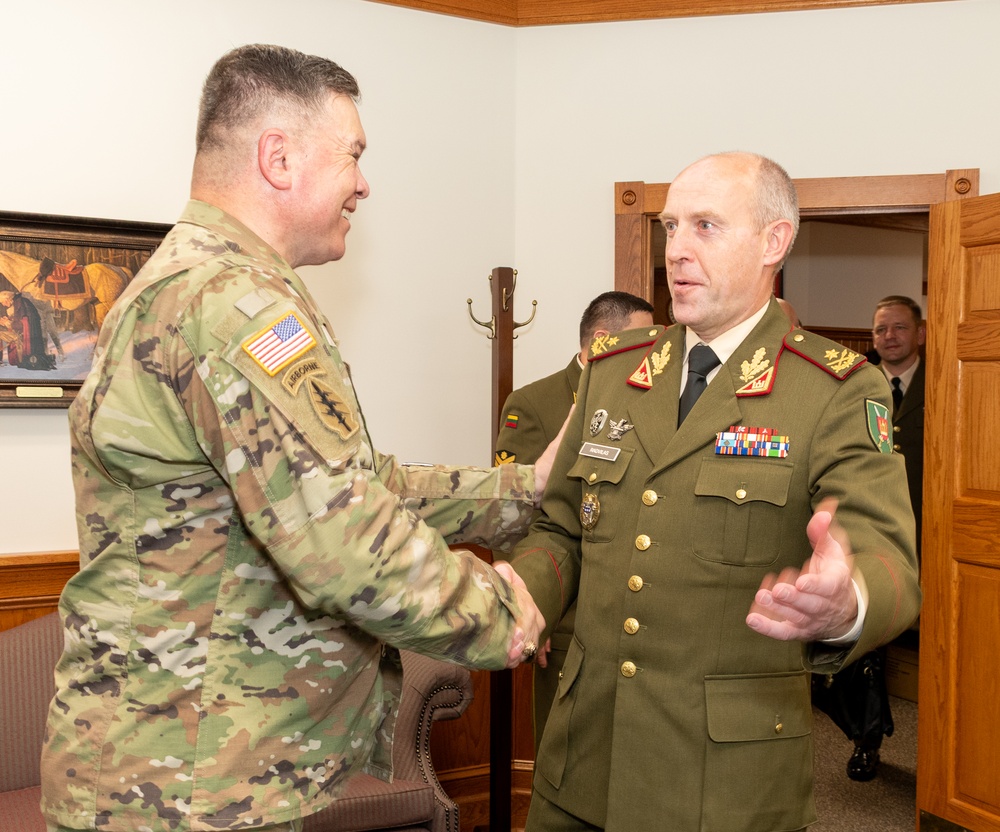 Pennsylvania Adjutant General hosts Lithuania Land Forces Commander