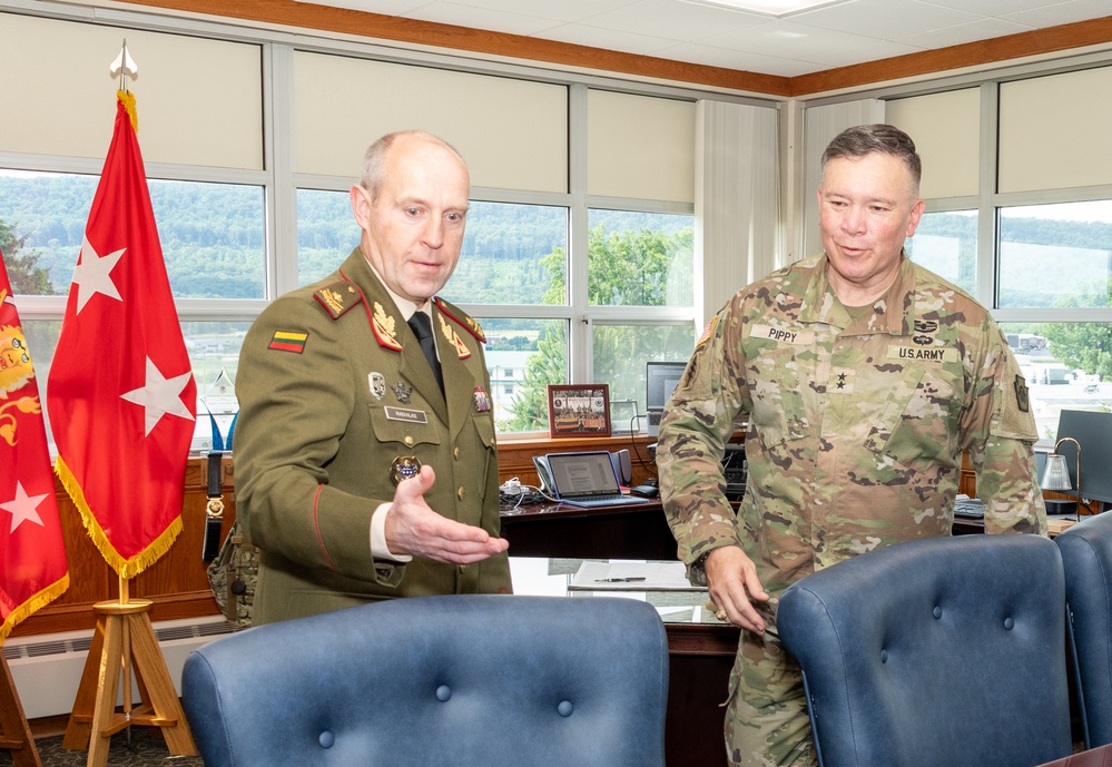 Pennsylvania Adjutant General hosts Lithuania Land Forces Commander