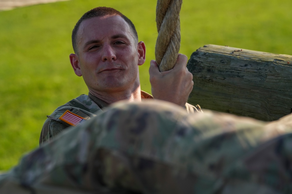 52 EOD conducts pre air assault PT.