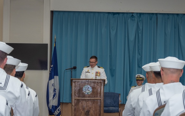 CDR Sapienza relieves CDR Brinkman (NMCB-3)