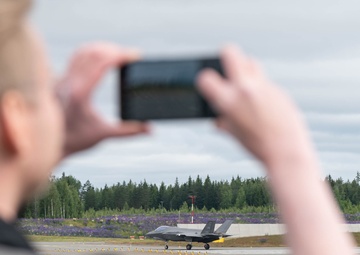 Joining together for media day: Atlantic Trident 25