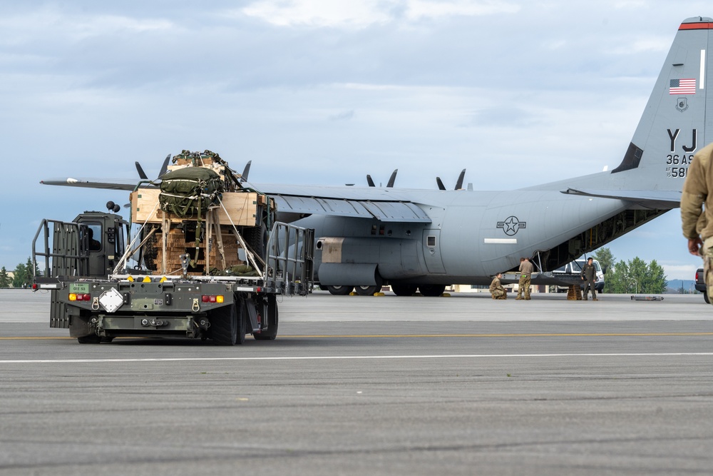 Airmen, Soldiers load cargo during Red Flag-Alaska 25-2