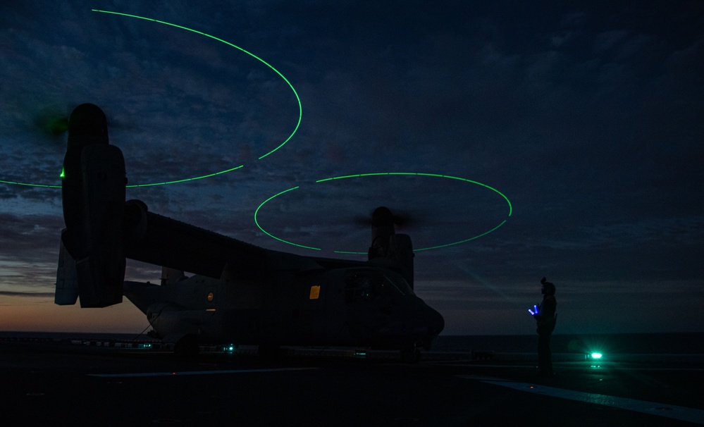 USS America (LHA 6) Conducts Nighttime Flight Operations